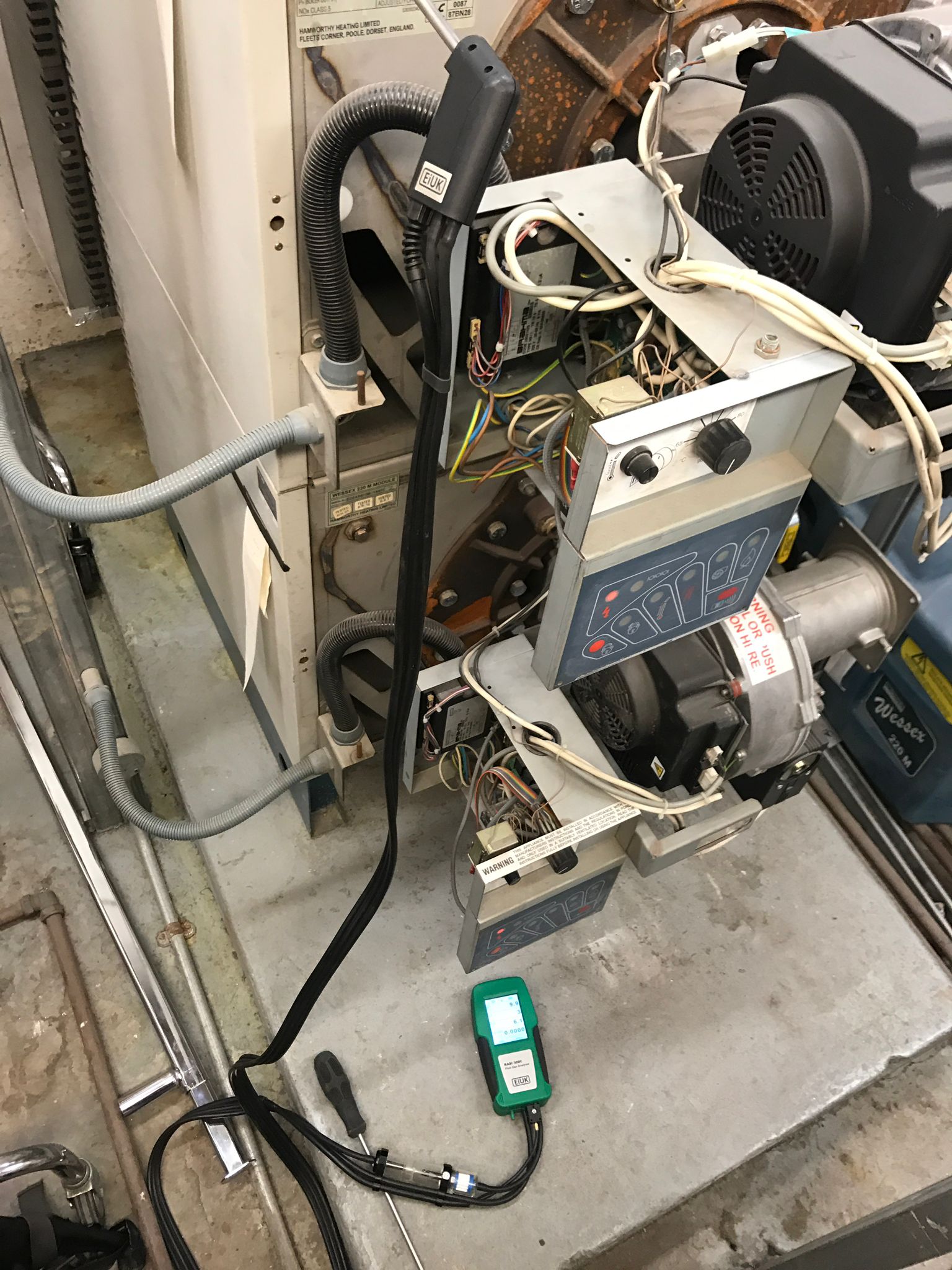 imgbox-inner__img02.jpg